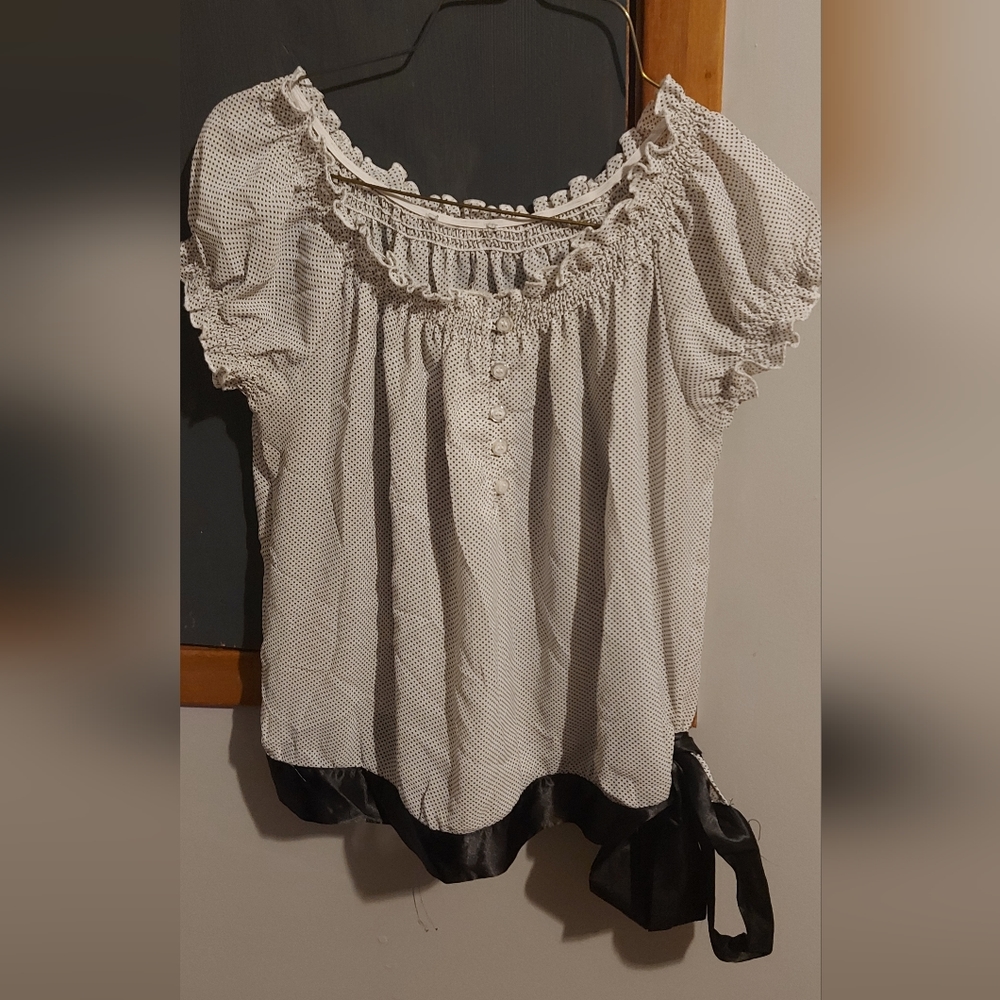 Women's summer top